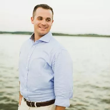 Headshot of Andrew Rotz, CFP, CCFC