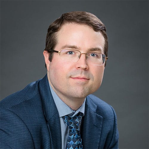 Headshot of Curtis Crossland, MBA, CFA®, CFP®, EA