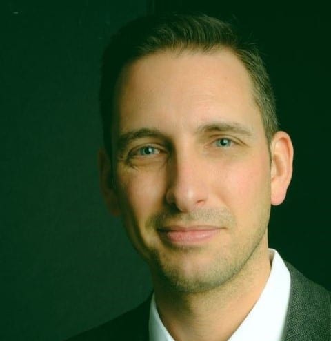 Headshot of Michael Raimondi, MFA, CFP®