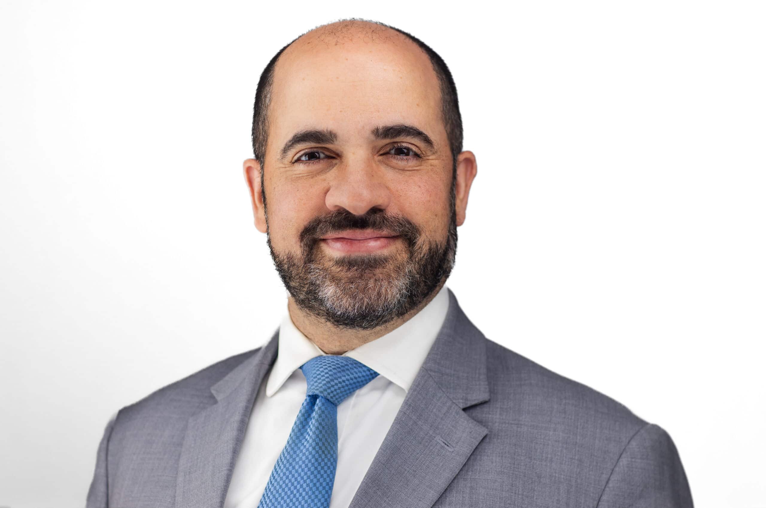 Headshot of David Alvarez, CFP®