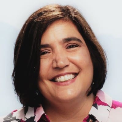 Headshot of Marina Hernández, EA, CFP®