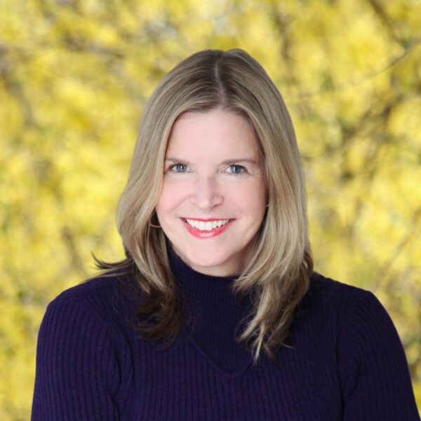 Headshot of Cathleen Tobin, CFP®