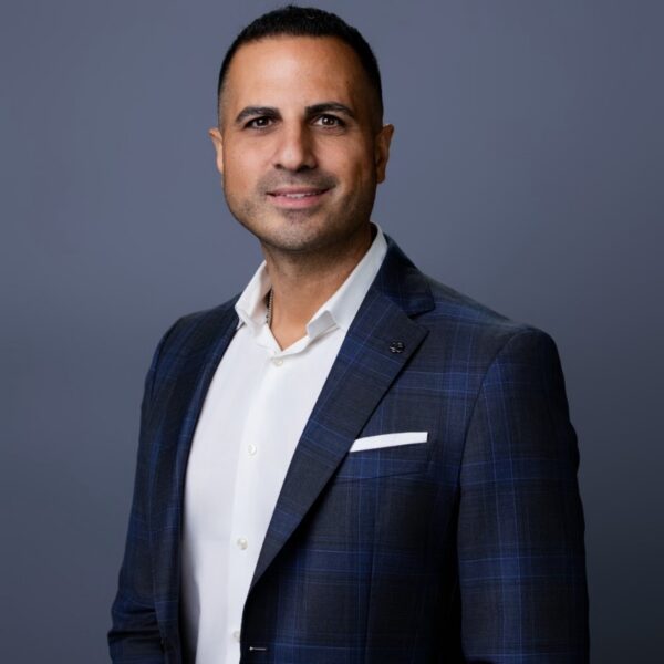 Headshot of Delon Mansour, CFP®