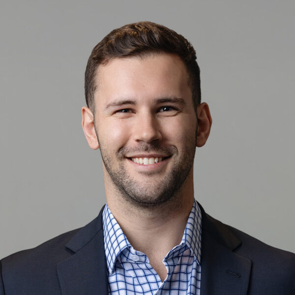 Headshot of Andrew Owen