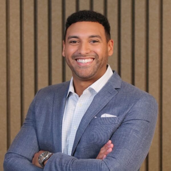 Headshot of Mikey Manghum, MBA, CFP®