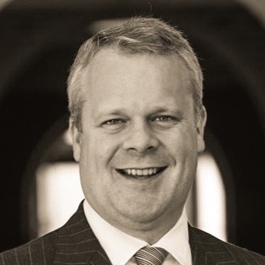 Headshot of Neal Carlson, CFP®