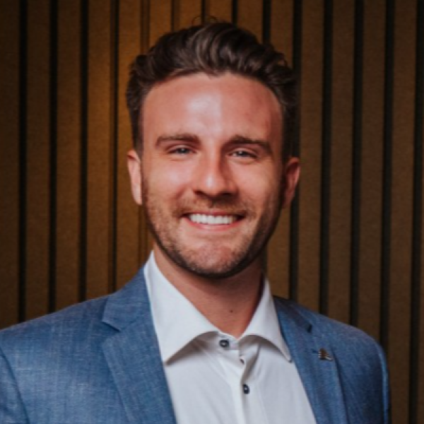 Headshot of Luke Preaus