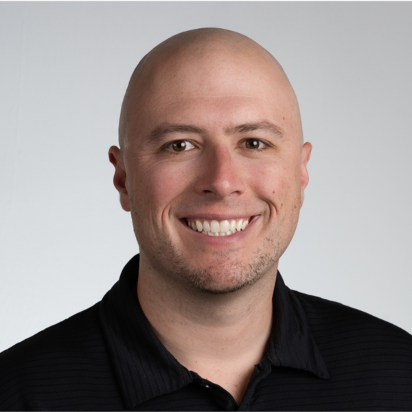 Headshot of Robert Persichitte, CPA, CFP®, CFA, CFE